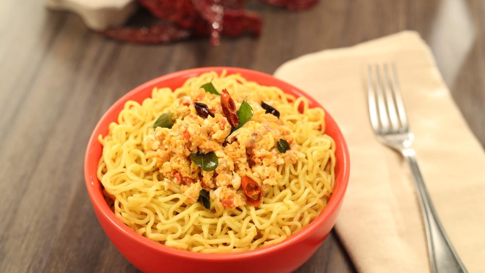 Curry Lemon Egg Bhurji MAGGI Noodles Recipe