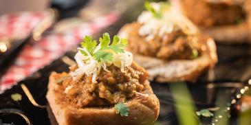 Cheesy Pav Bhaji Recipe