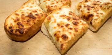 Cheesy Garlic Bread Recipe