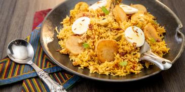 Kolkata Style Chicken Biryani Recipe