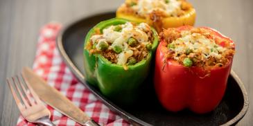 Cheesy Cabbage and Peas Capsicum Cup Recipe