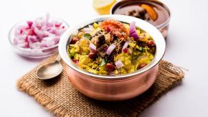 Potato Chivda Chaat Recipe